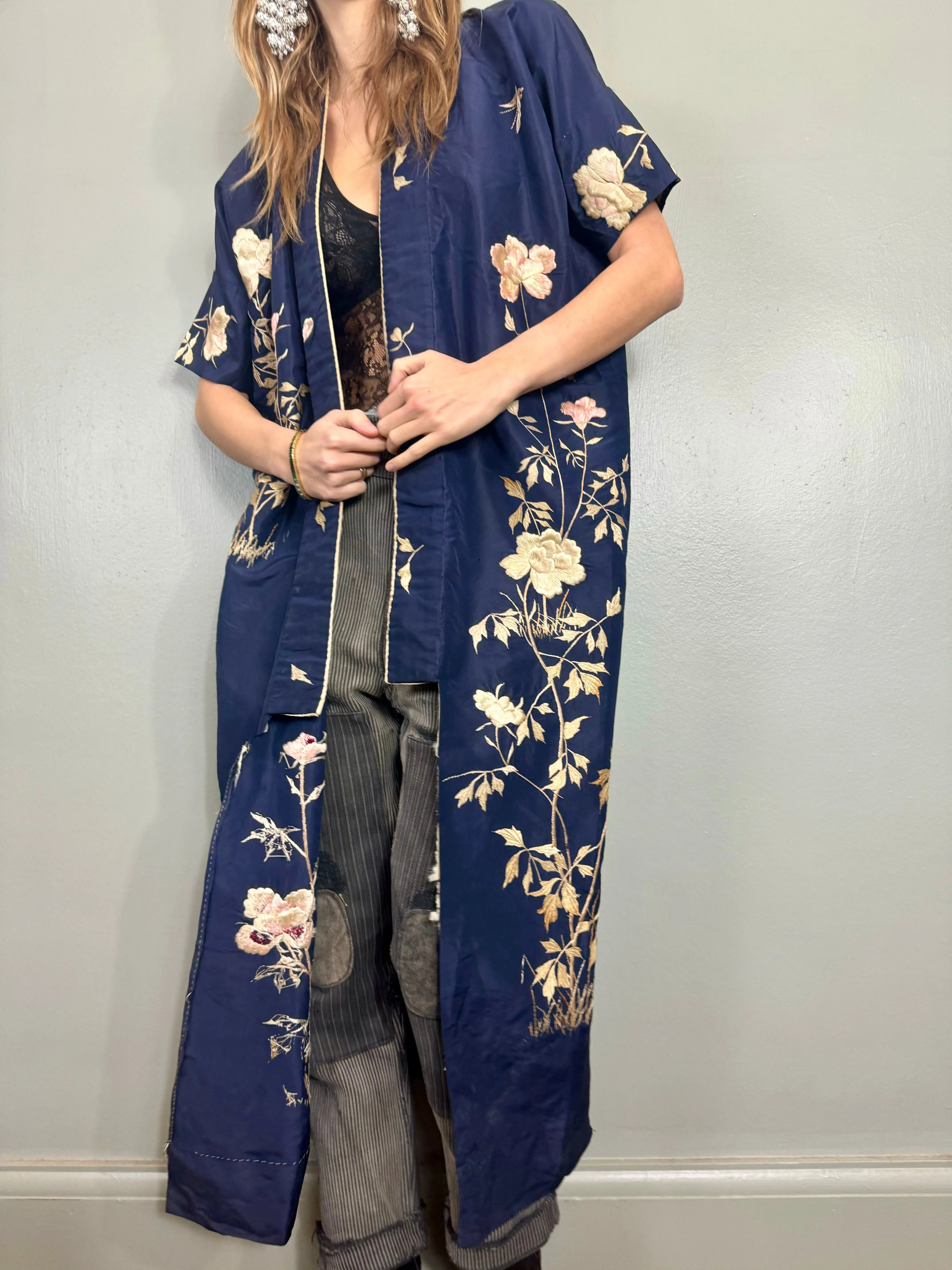 Astoria, 40s silk embroidered robe