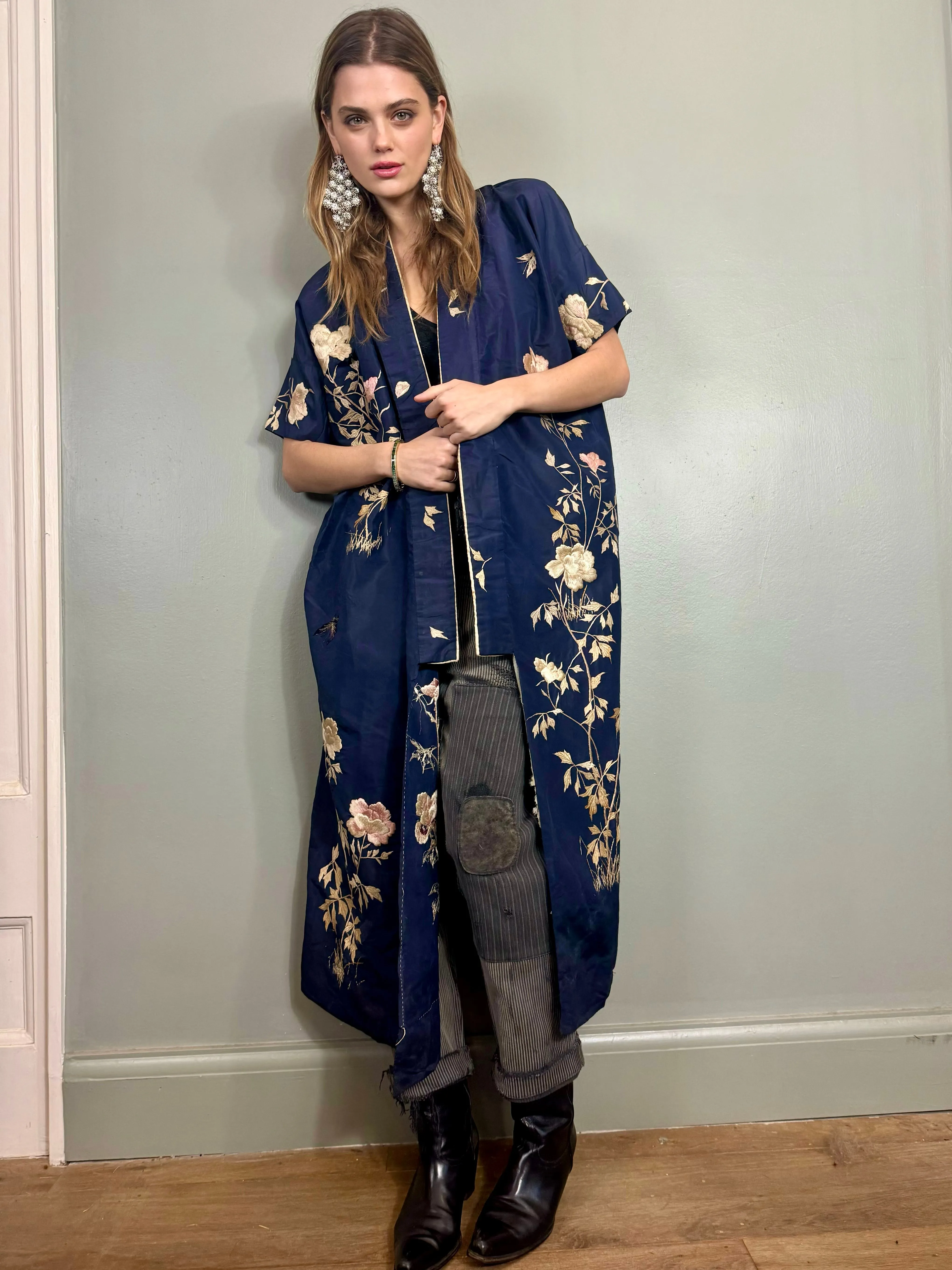Astoria, 40s silk embroidered robe