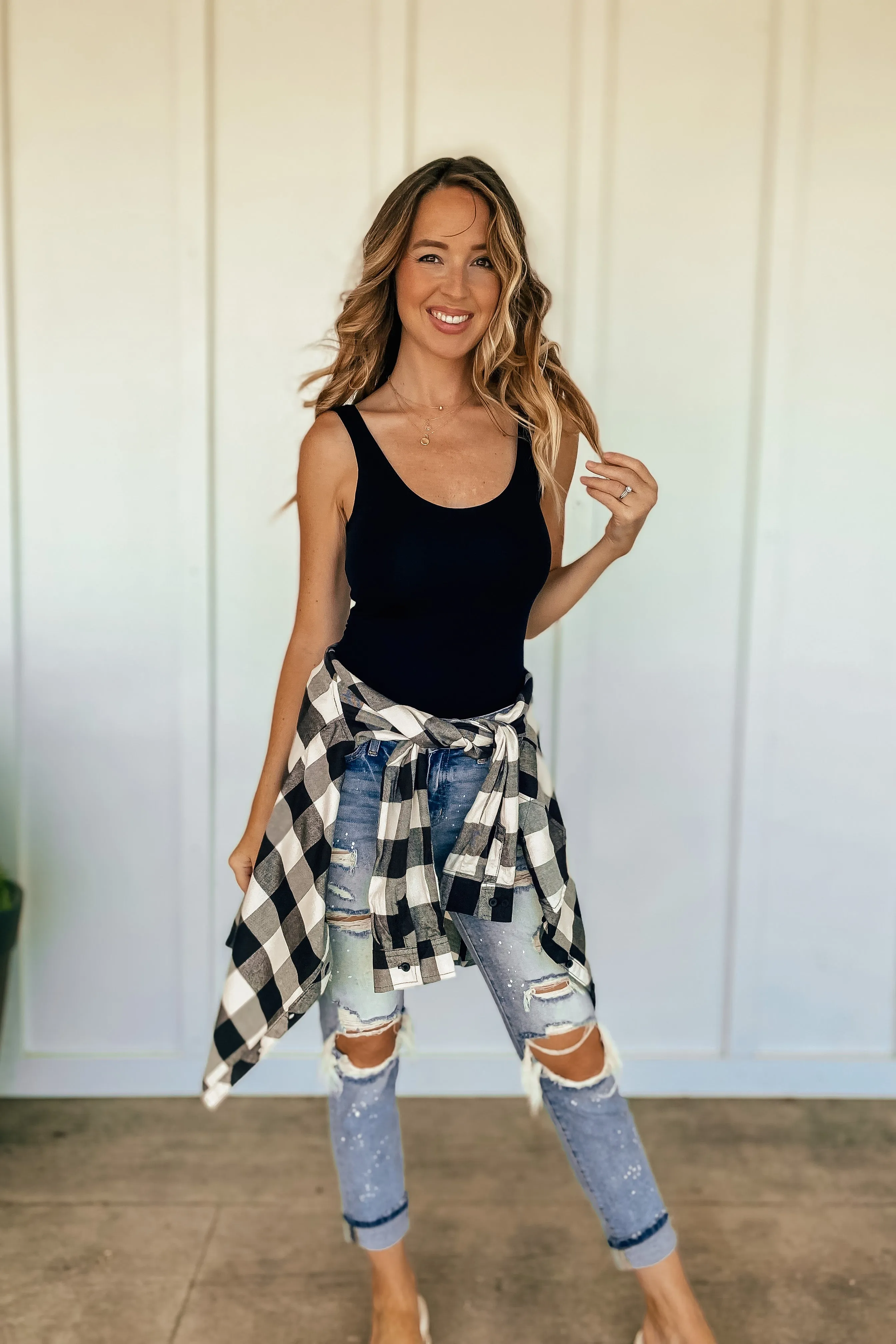 Basic Scoop Neck Tank in Black