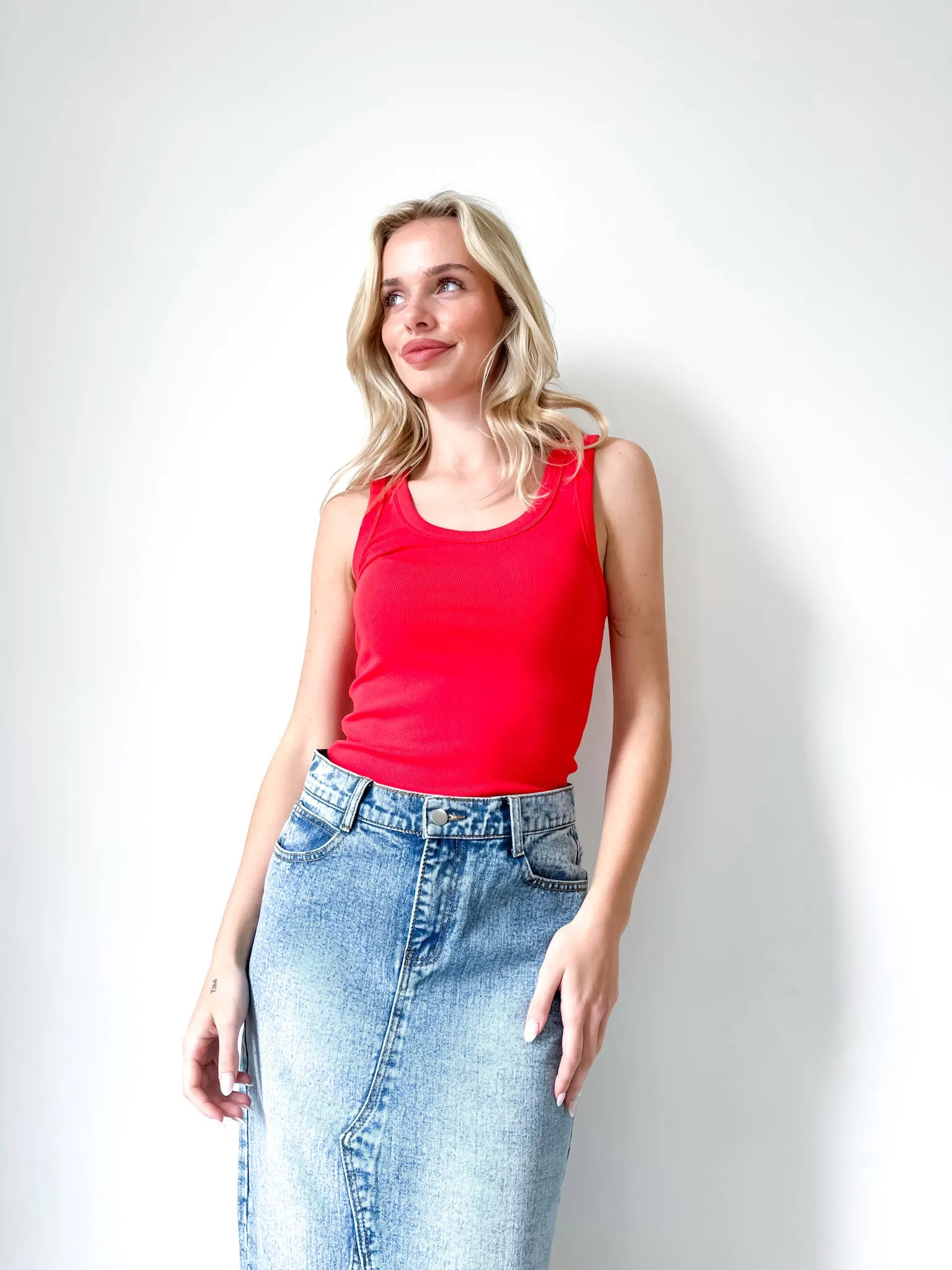 BASIC TANK SS24