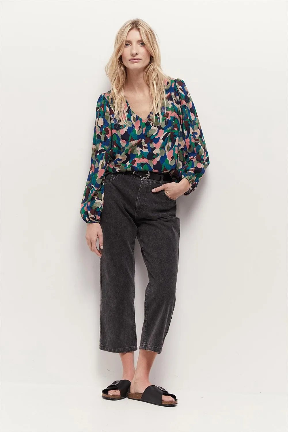 CORTES - Blouse indigo à imprimé camouflage
