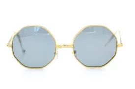 Polarized Aiko
