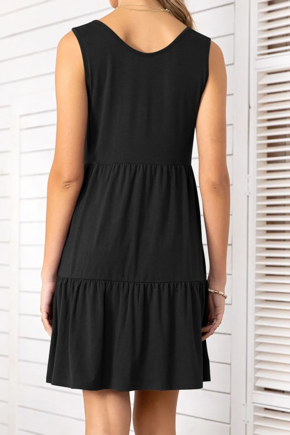 Scoop Neck Sleeveless Tiered Dress